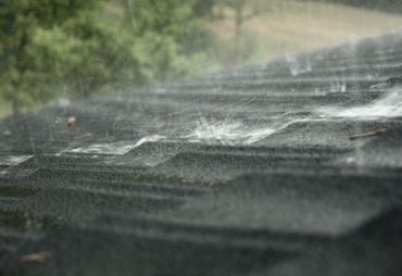roof-inspection-before-rain